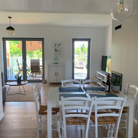 Aquarella Villa Тженсач Екстериор снимка